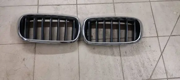 BMW X5 F15 Front bumper upper radiator grill 7316076 7316058 7316054