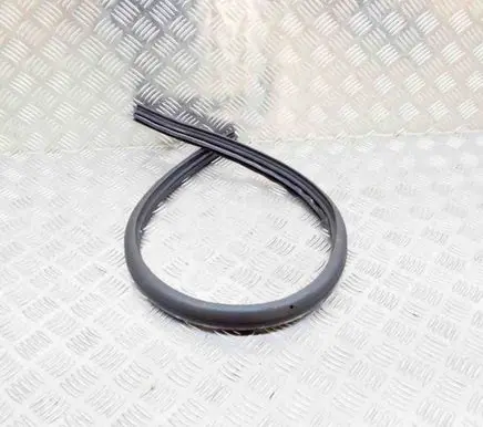 BMW 2 F22 F23 Rubber seal front door (on door) 7267928