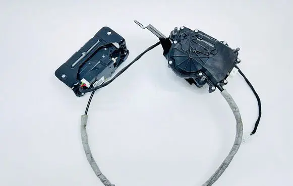 BMW 4 F36 Gran coupe Tailgate boot lock/latch motor 16367210 UA726951611