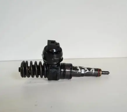 Volkswagen Golf VI Fuel injector NESIMATO