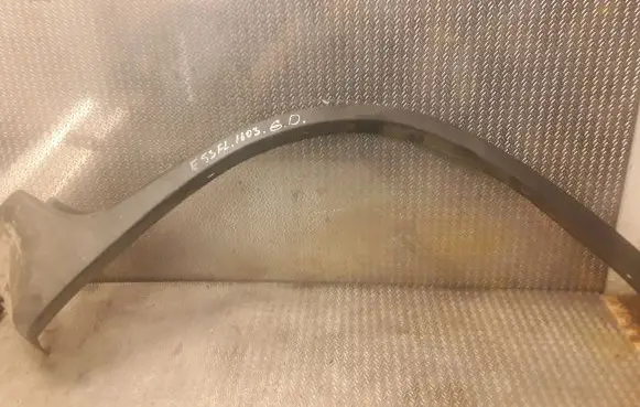 BMW X5 E53 Fender trim (molding) 8408704