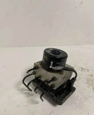 Volkswagen Golf IV ABS Pump 1J0907379G 1J0614117C HLS8E18C80