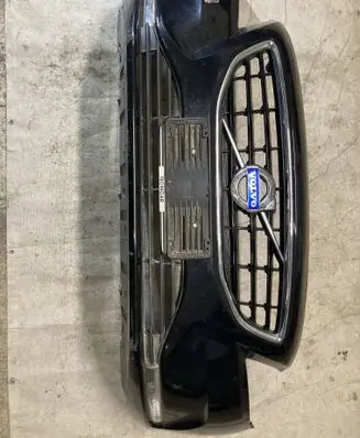 Volvo V40 Front bumper