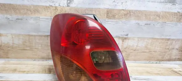 Toyota Corolla Verso E121 Rear/tail lights E49824