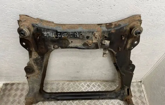 Nissan Juke I F15 Front subframe