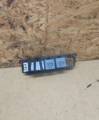 Volkswagen Golf VI Relay mounting block 1K0937503A 503A