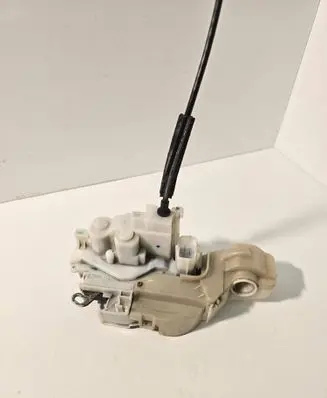 Alfa Romeo 159 Front door lock X06K28 13BA