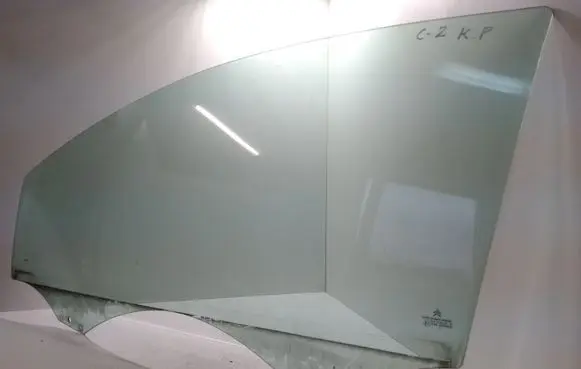Citroen C2 Front door window/glass (coupe) 