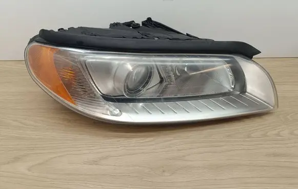 Volvo V70 Headlight/headlamp 31214350 6334200001