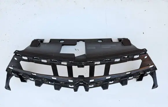 Opel Mokka B Front bumper mounting bracket 9835215080