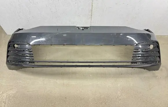 Volkswagen Golf VIII Front bumper 5H0807221H