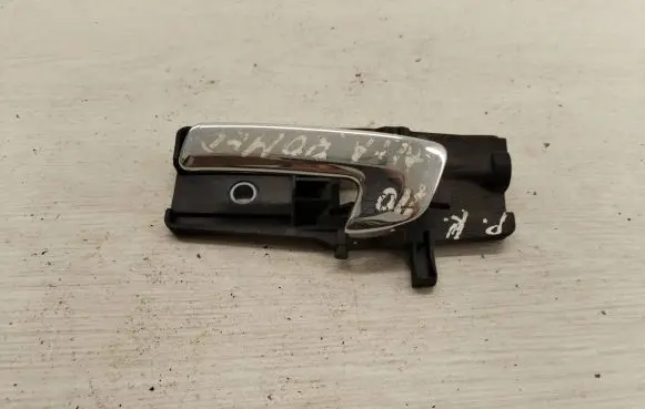 Alfa Romeo 159 Front door interior handle