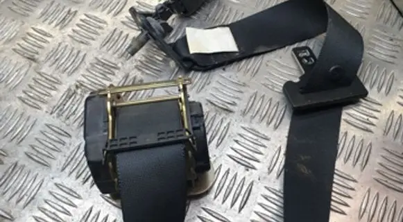 Ford Focus Middle seatbelt (rear) 00063774 T3111