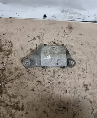 Jaguar XF Rear differential/diff mount bracket GX734B148CB