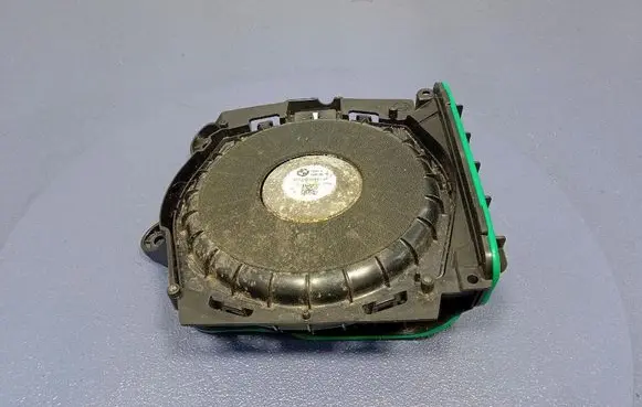 BMW M3 F80 Subwoofer speaker 2622561