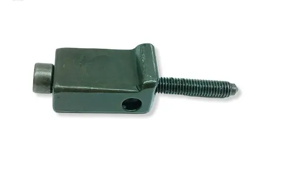 Volkswagen PASSAT B6 Fuel Injector clamp holder 