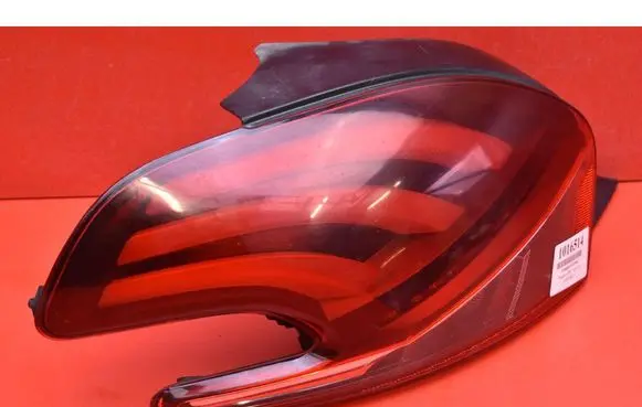 Peugeot 208 Rear/tail lights 9825601280