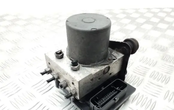 Audi A4 S4 B8 8K ABS Pump 8K0907379AE