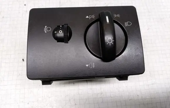 Ford Focus Light switch 4M5T13A024FA
