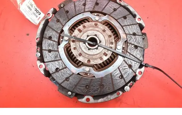 Nissan Micra C+C Clutch set kit 302106552R