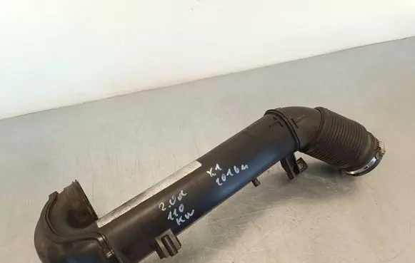 BMW X1 F48 F49 Air intake hose/pipe 8511377 1371 23557610