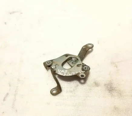 Subaru Forester SJ Oil filter mounting bracket