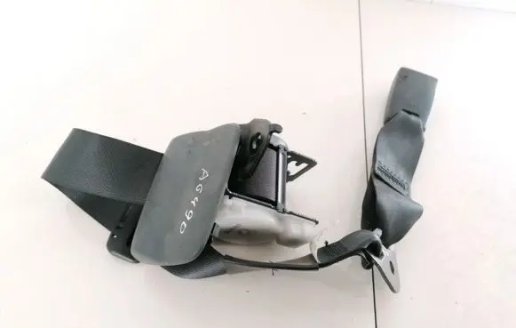 Middle seatbelt (rear)