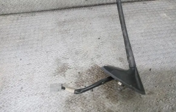 Mazda CX-7 Radio antenna 