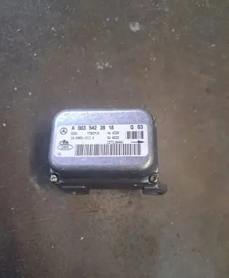 Mercedes-Benz C W203 ESP acceleration yaw rate sensor A0035423918 10098515134