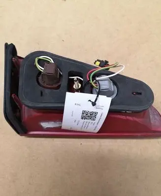 Peugeot 607 Tailgate rear/tail lights