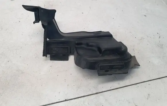Toyota Auris E180 Other engine bay part 5382602041