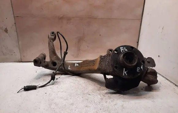 Audi A4 S4 B5 8D Front wheel hub 8D0407257