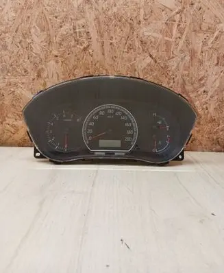 Suzuki Swift I Speedometer (instrument cluster) 3410063JE 3410063JE0 A2C51149260