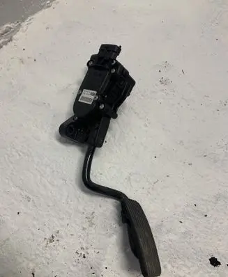 KIA Ceed Accelerator throttle pedal 080706K0257 H06 15278191