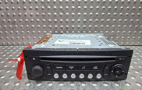 Peugeot 207 Radio/CD/DVD/GPS head unit S26312588 96613826XT