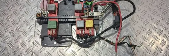 Mercedes-Benz ML W163 Fuse box set 1635450405 08200202 57920