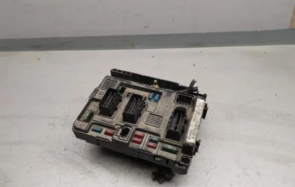 Citroen C3 BSM Control unit 9643498880