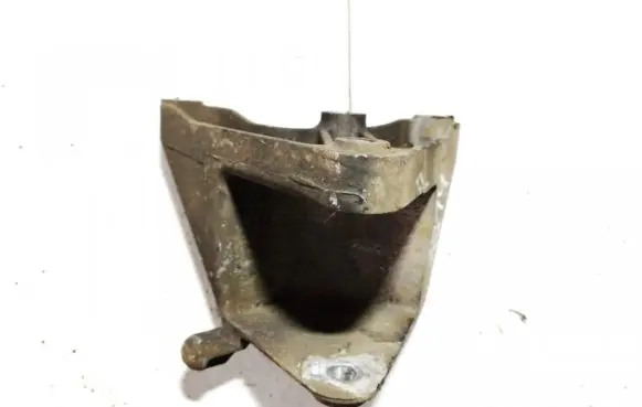 Opel Insignia A Engine mounting bracket 13228285