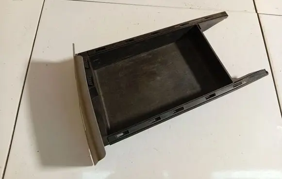 Volkswagen Touareg I Glove box 7l0882602