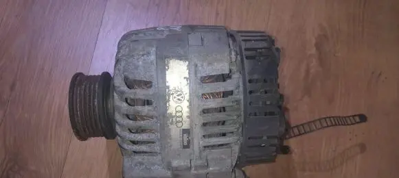Volkswagen PASSAT B5 Generator/alternator