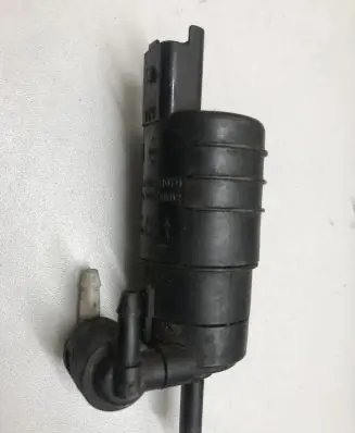 Renault Espace IV Windscreen/windshield washer pump 7700431079