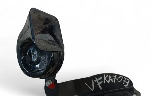 Mercedes-Benz C W204 Horn signal A2075421220