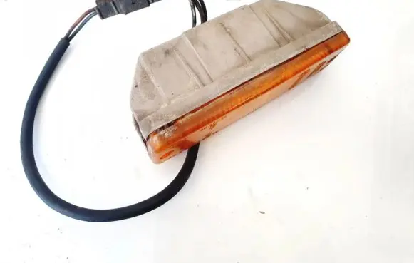 Volkswagen Jetta II Front indicator light 171953049f 3320017