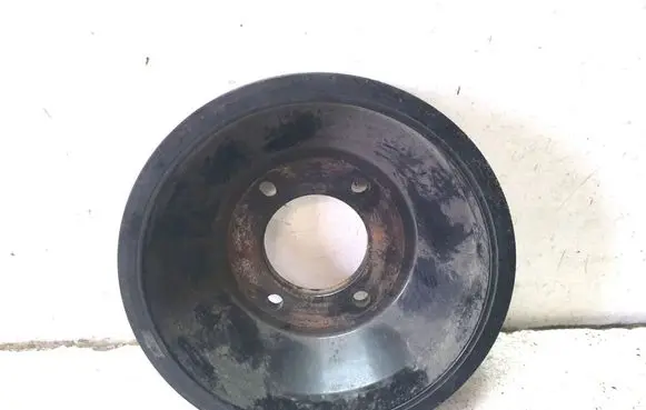 BMW 5 E39 Water pump pulley 1436590