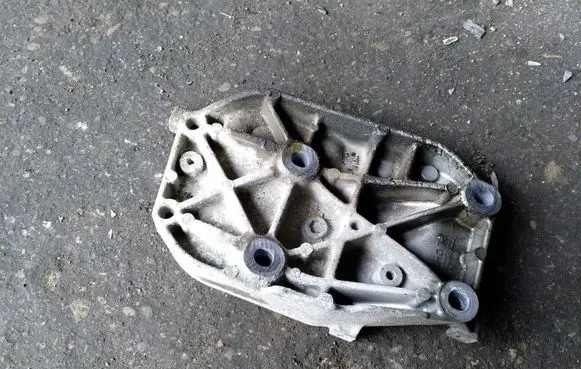 Honda Civic Generator/alternator bracket 