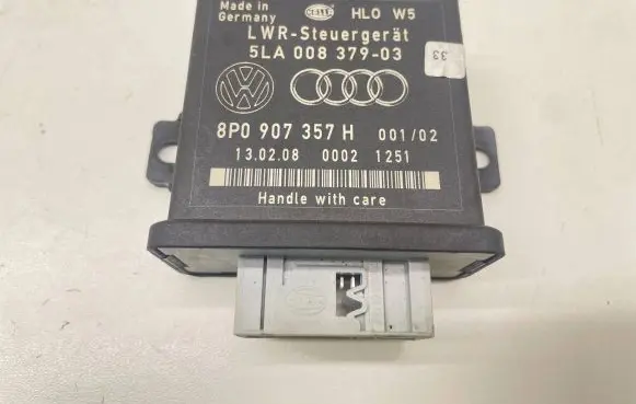 Audi A3 S3 A3 Sportback 8P Light module LCM 8P0907357H 5LA00837903