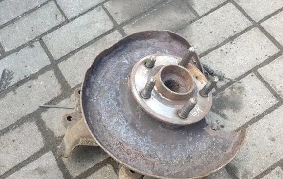 Opel Insignia A Rear wheel hub
