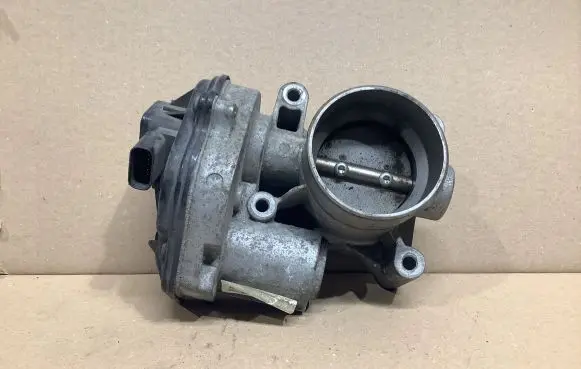 Mazda 6 Throttle valve 4M5U9E927DC