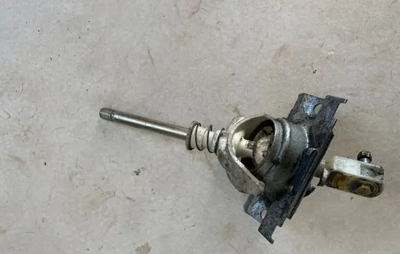 Audi Cabriolet B3 8G Gear shift rod 8937110260