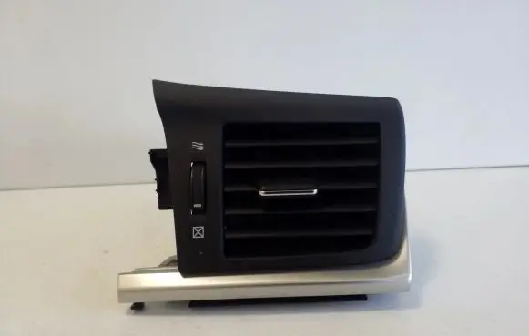 Dashboard side air vent grill/cover trim